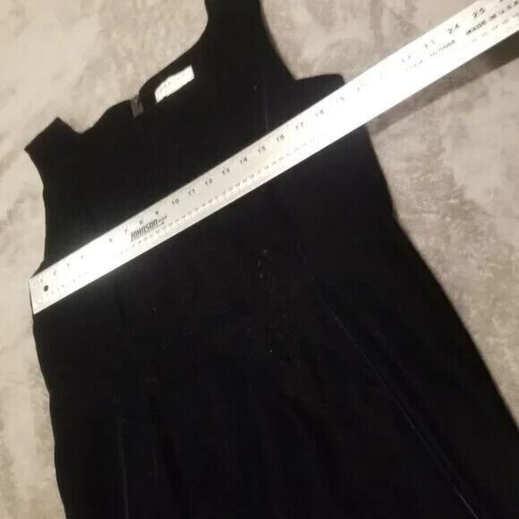 Jaeger Women Boat Neck Black Velvet Sleeveless Sheath Dress Knee Length Slit - Picture 4 of 6